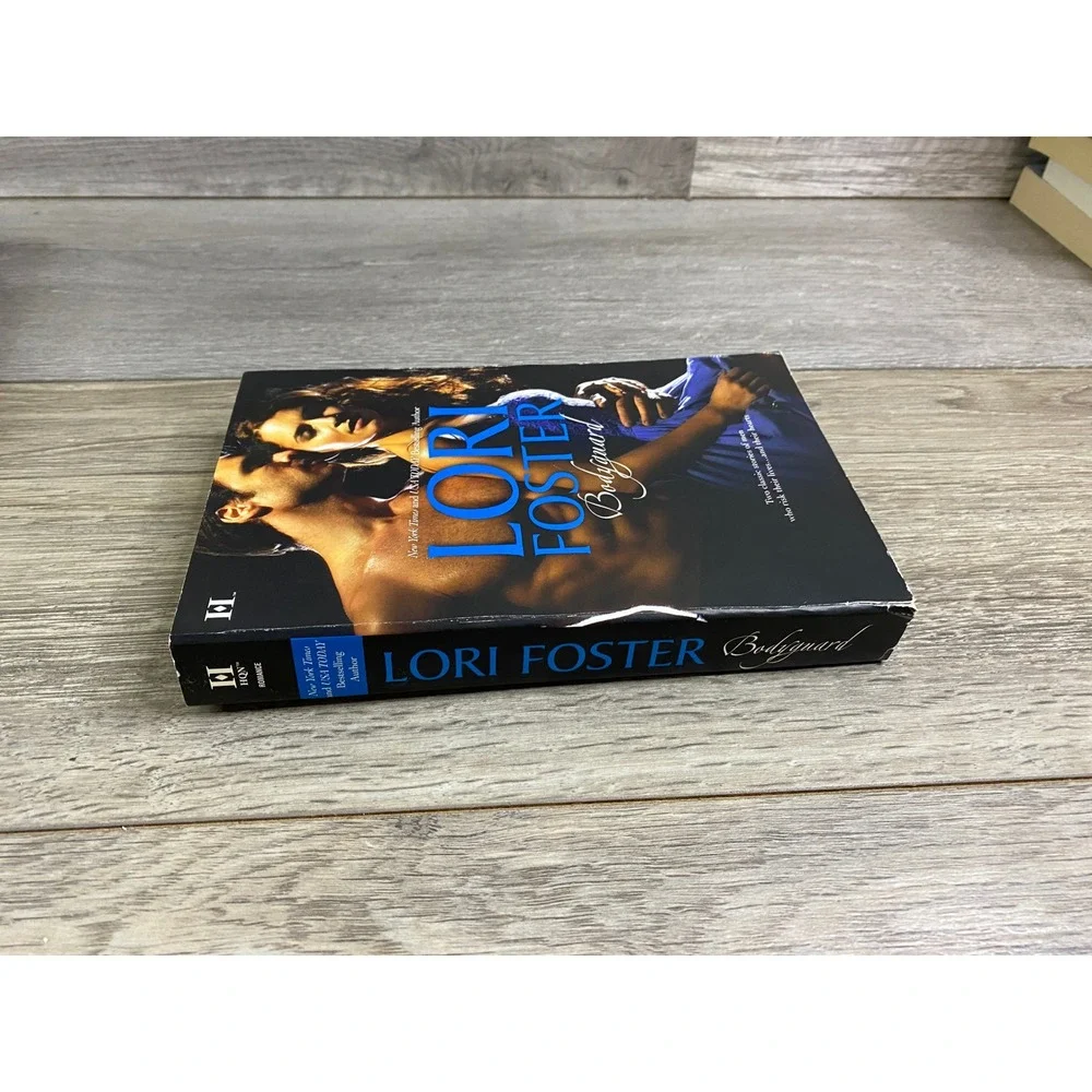 Lori Foster Bodyguard Paperback Anthology Outrageous & Riley Romance 2009‎ HQN